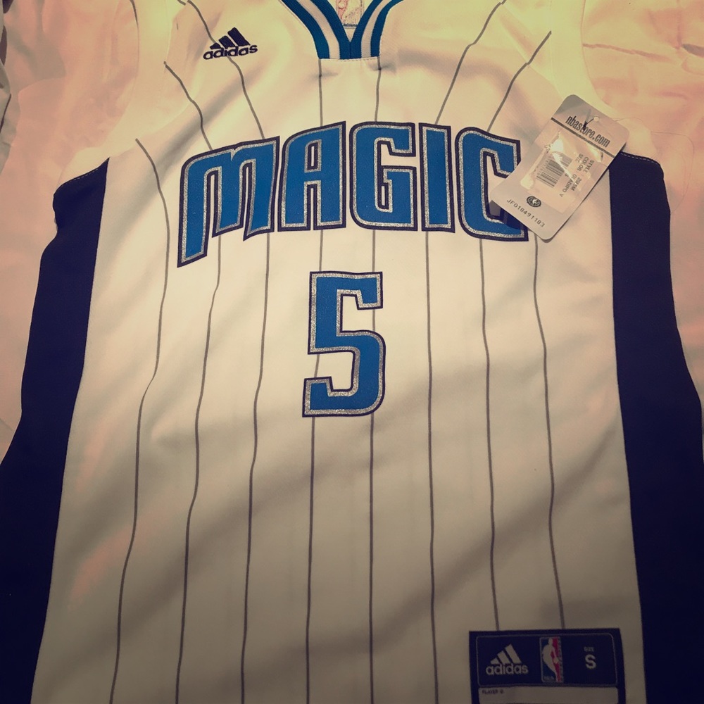 Boys magic jersey number 5